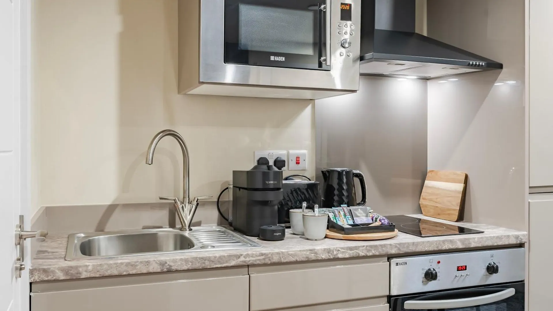 Luxury Tower, Penthouse & Split Level Apartments In Leeds City Centre