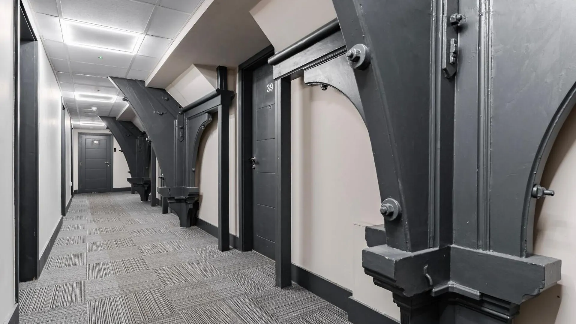 Luxury Tower, Penthouse & Split Level Apartments In Leeds City Centre