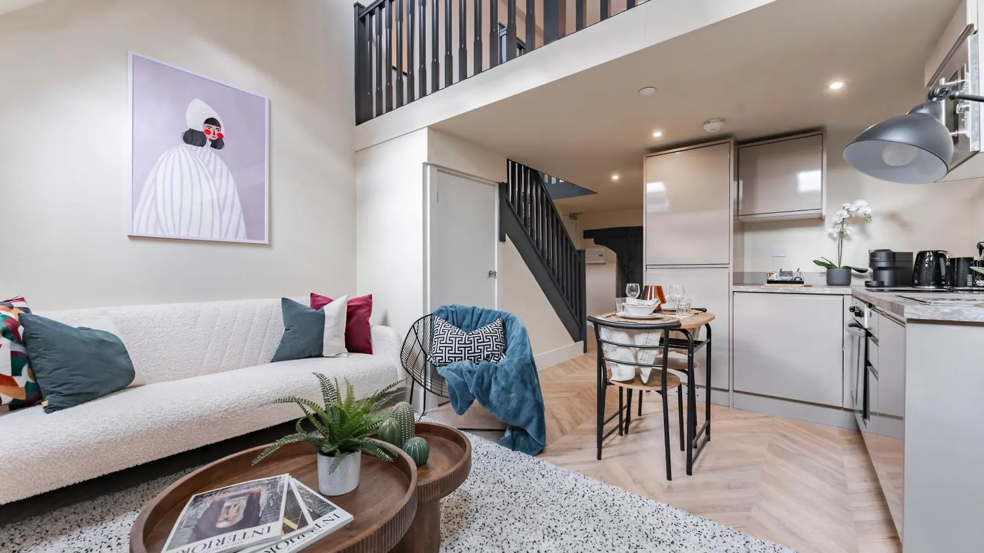 Luxury Tower, Penthouse & Split Level Apartments In Leeds City Centre